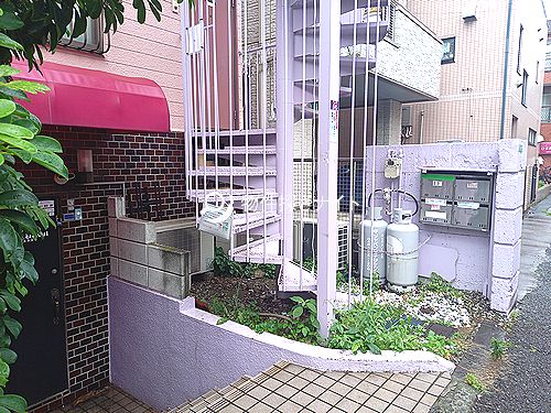 練馬区「地下鉄成増駅」徒歩3分！スナック・バーおすすめ居抜き1階路面店舗！！(8370)