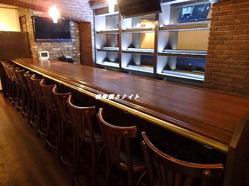 大阪ミナミ 三ツ寺筋 ハイカウンター12席 台下冷蔵庫 製氷機あり 即営業可 おしゃれなバーに最適 美装居抜き貸店舗 物件検索 バー スナック クラブナイト店舗総合サイト 物件探さナイト 関西版