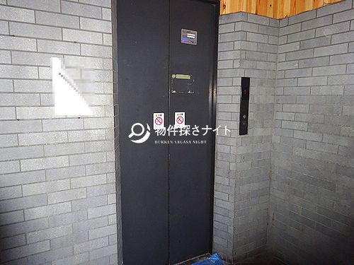 横浜／JR東海道本線「戸塚駅」東口よりバス10分「下岡津」停留所徒歩2分！瀬谷柏尾沿い！スナック居抜き店舗！！(7474)