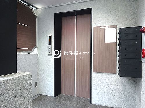 東京メトロ銀座線「赤坂見附駅」徒歩1分！田町通り（エスプラナード赤坂通り）沿い好立地！ガールズバーおすすめ居抜き店舗！！(7576)