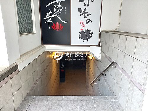港区「六本木駅」徒歩2分！カラオケバーおすすめ居抜き店舗！六本木通り至近！！(8551)