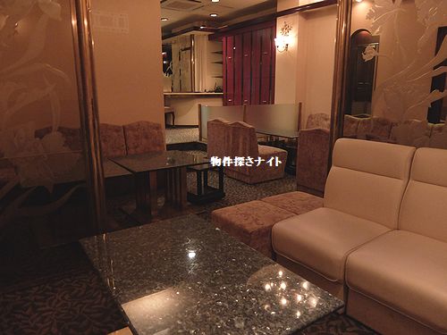 大阪ミナミ 八幡筋に面した絶好のロケーション クラブ ラウンジ向き居抜き店舗
